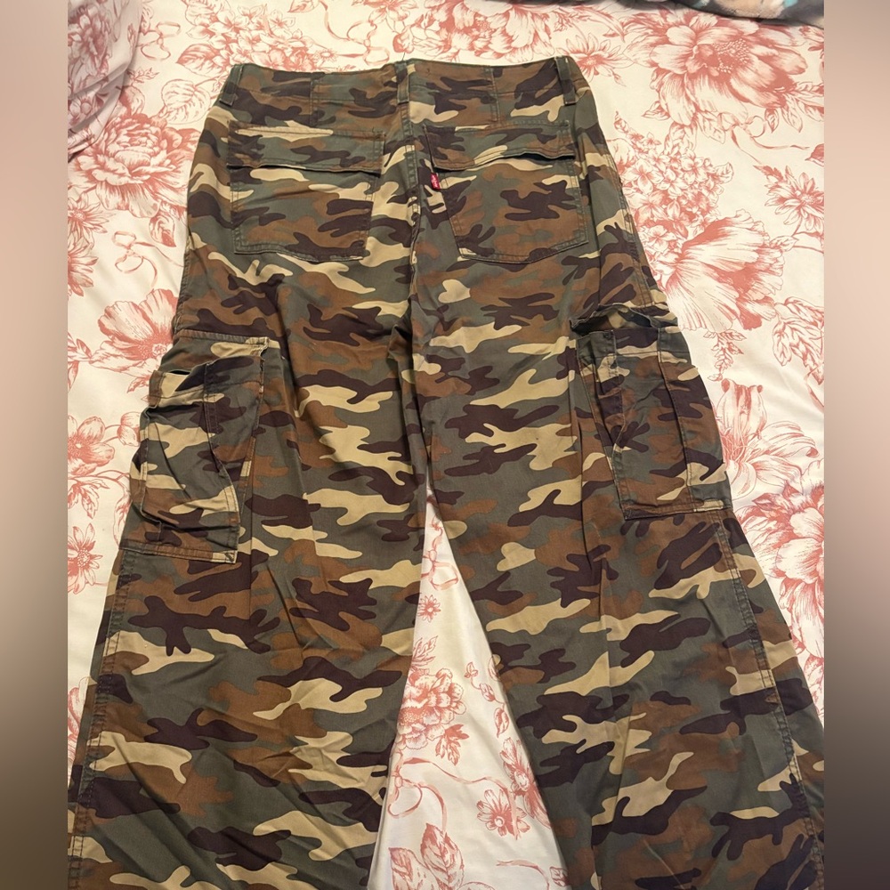 Levi’s 94 baggy camo pants - Picture 3 of 4